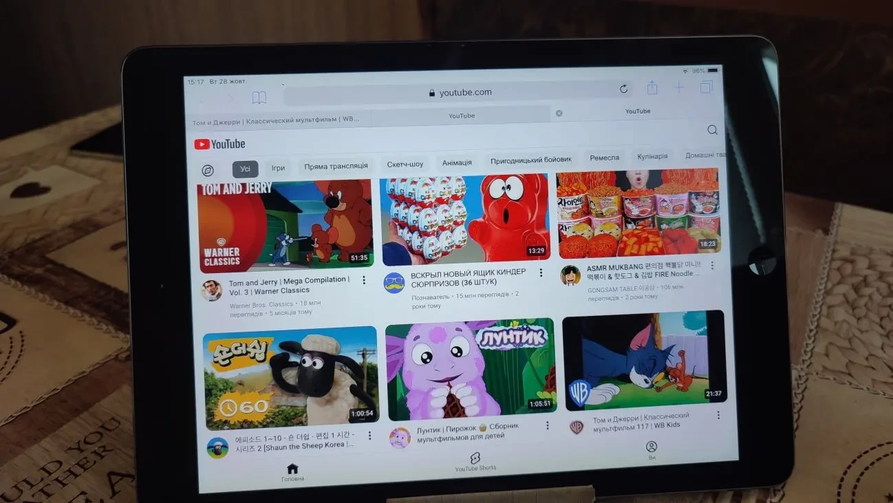 Продам планшет Apple iPad Air Wi-Fi 1/16GB,чудовий стан. 6