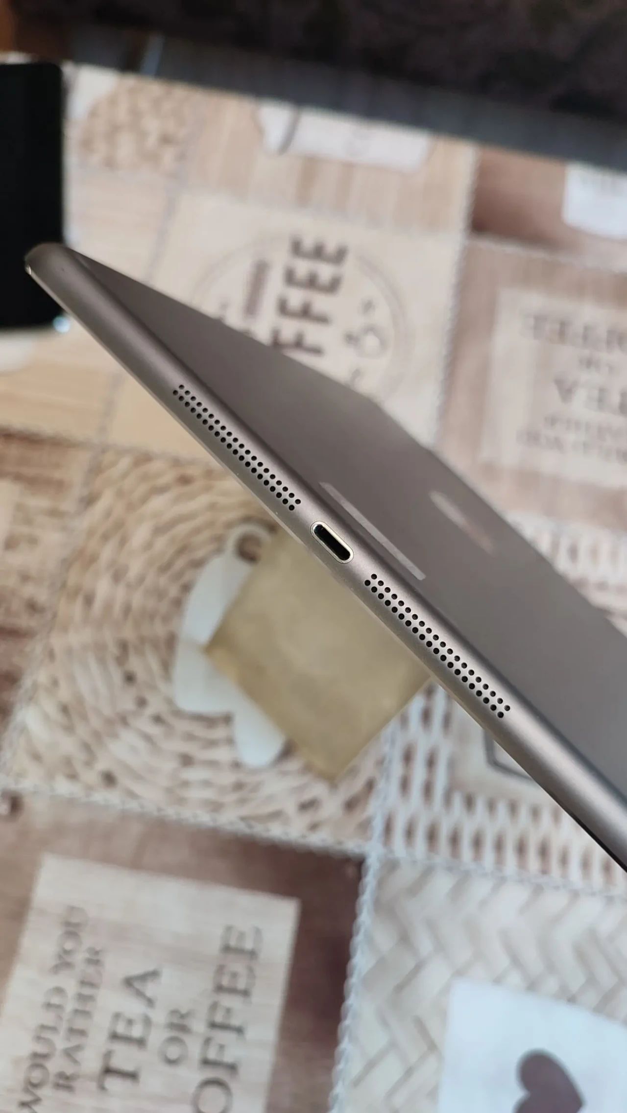 Продам планшет Apple iPad Air Wi-Fi 1/16GB,чудовий стан. 4