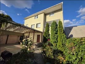 Здам 2-поверховий будинок