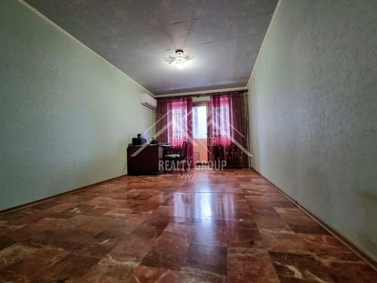 Продаж 3к квартири по вул.Вадима Гурова 8