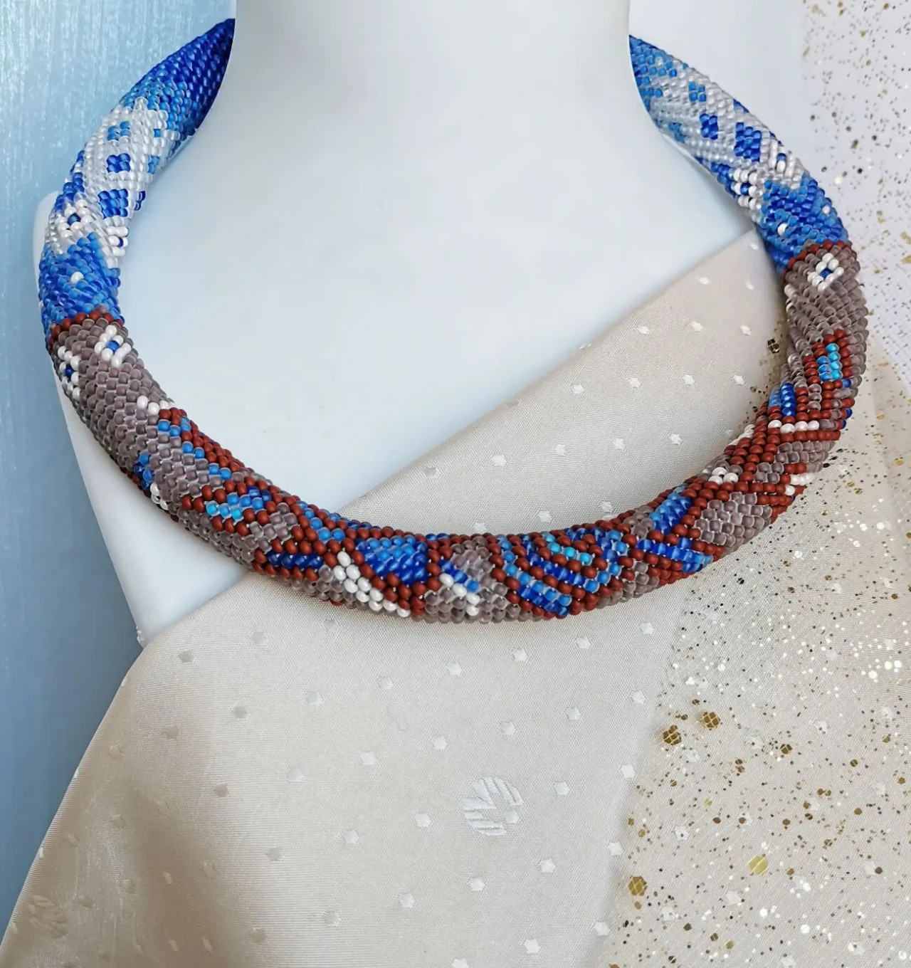 Прикраса із бісеру кольє-джгут Очарування 2