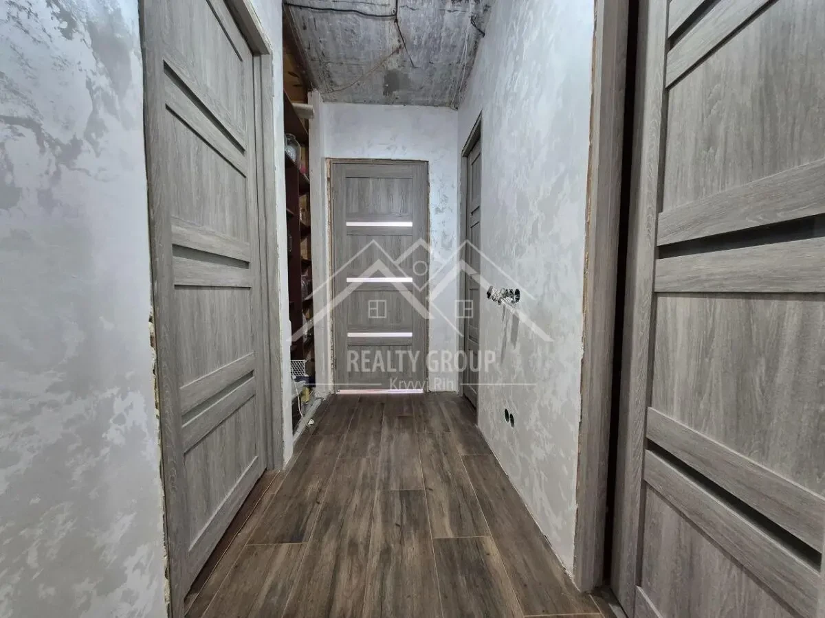 Продаж 3к чешки з автономним опаленням на вул. Кропивницького 4