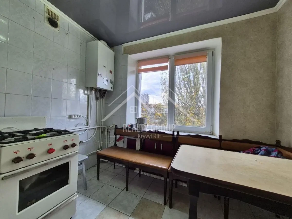 Продаж 3к чешки з автономним опаленням на вул. Кропивницького 10