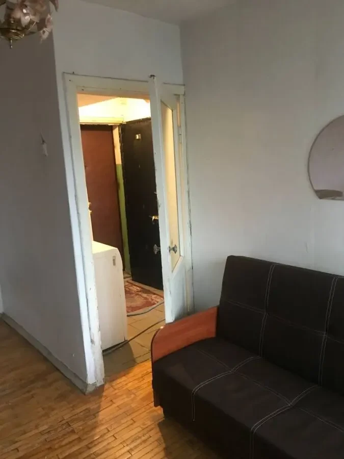 Сдам 1- ком.кв. уд.Копиловска 10-А м.Дорогожичи