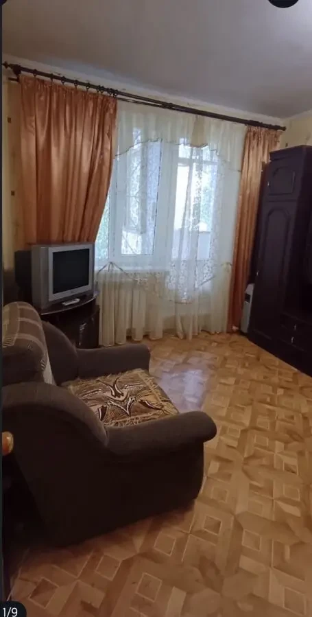 Здаю квартиру метро Індустріальна круг 3 го тролейбуса