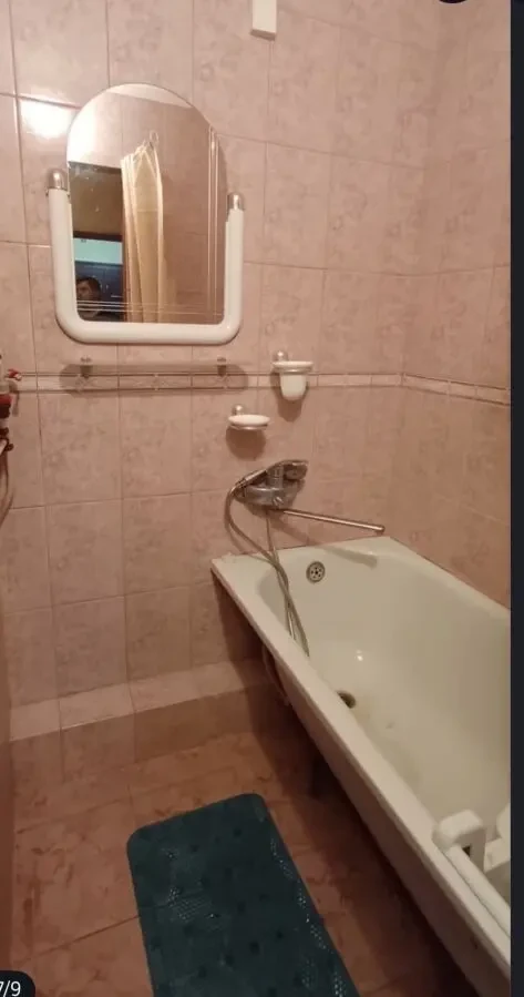 Здаю квартиру метро Індустріальна круг 3 го тролейбуса 3