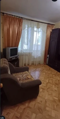 Здаю квартиру метро Індустріальна круг 3 го тролейбуса