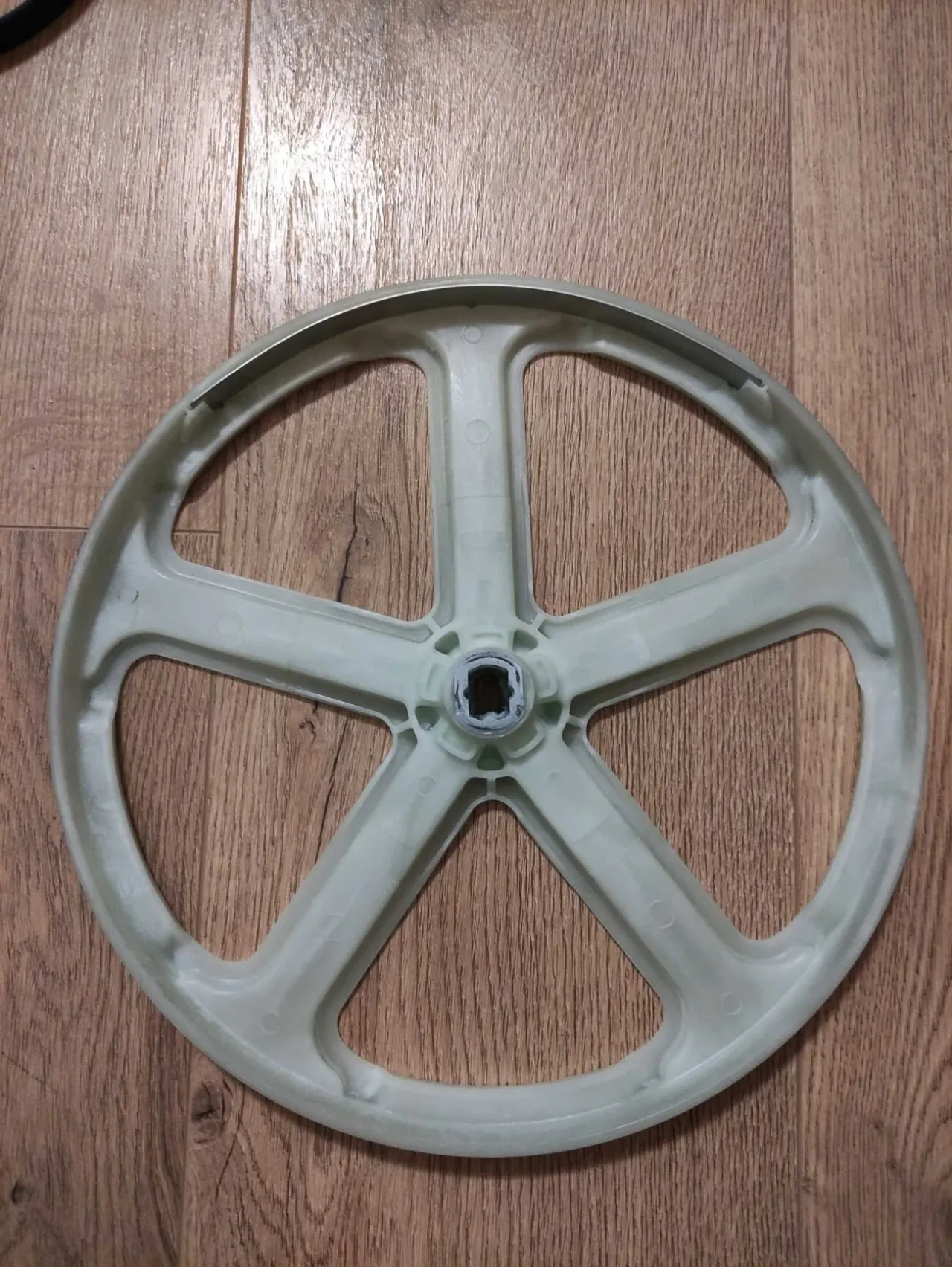 Шків (пластиковий) Electrolux 1084895083 2