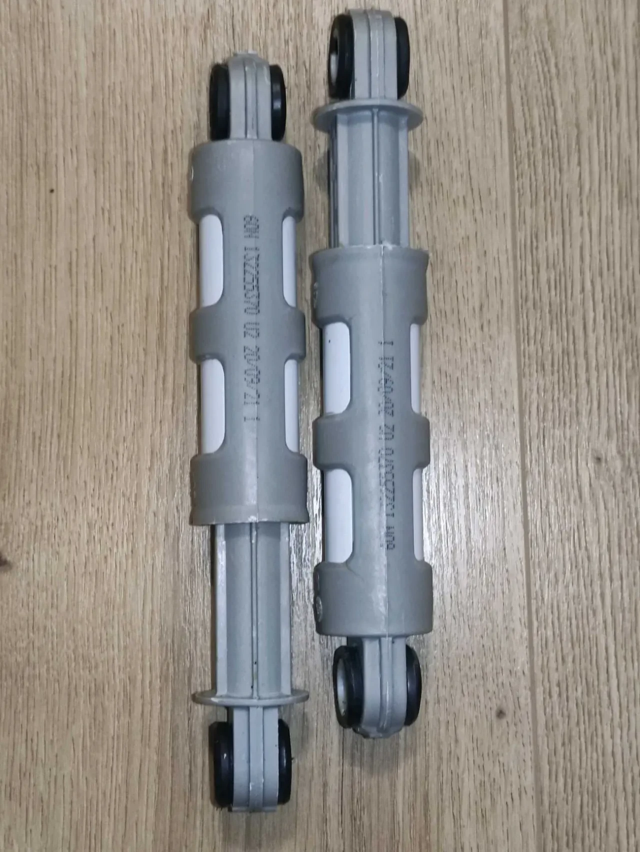 Амортизатор бака Electrolux 1322553601