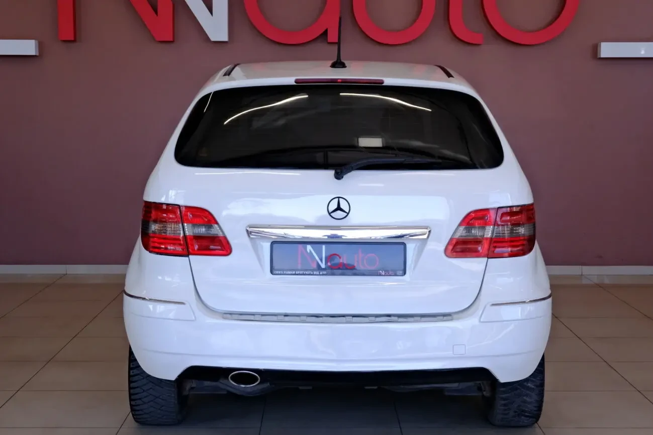 Mercedes-Benz B170 6