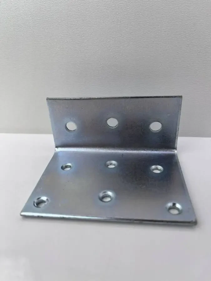 Куточок 35х55х75х2 кріпильний  монтажний широкий металевий