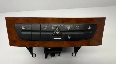 Блок кнопок центральної консолі w211