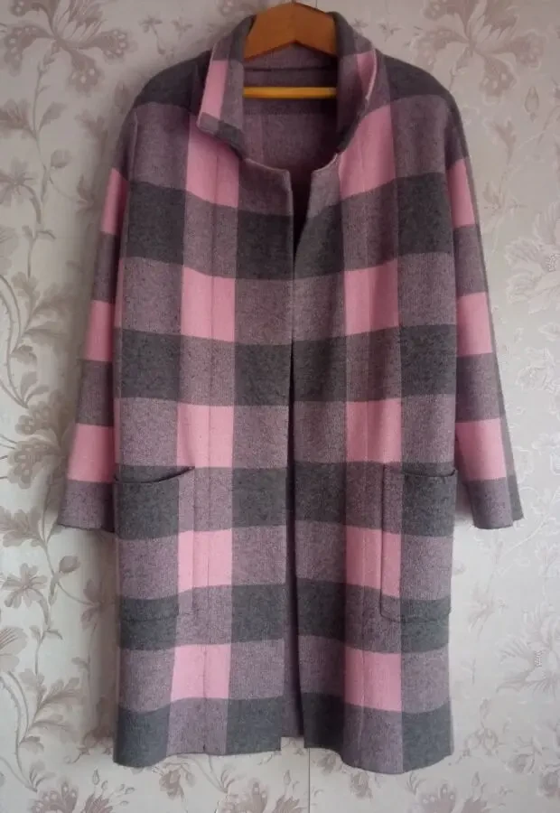 Жіночий кардиган