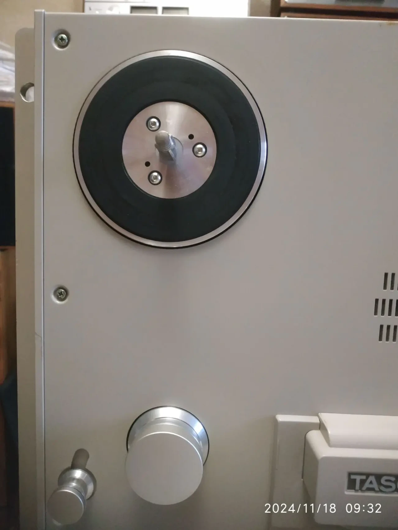 Катушечный магнитофон Tascam BR 20 2