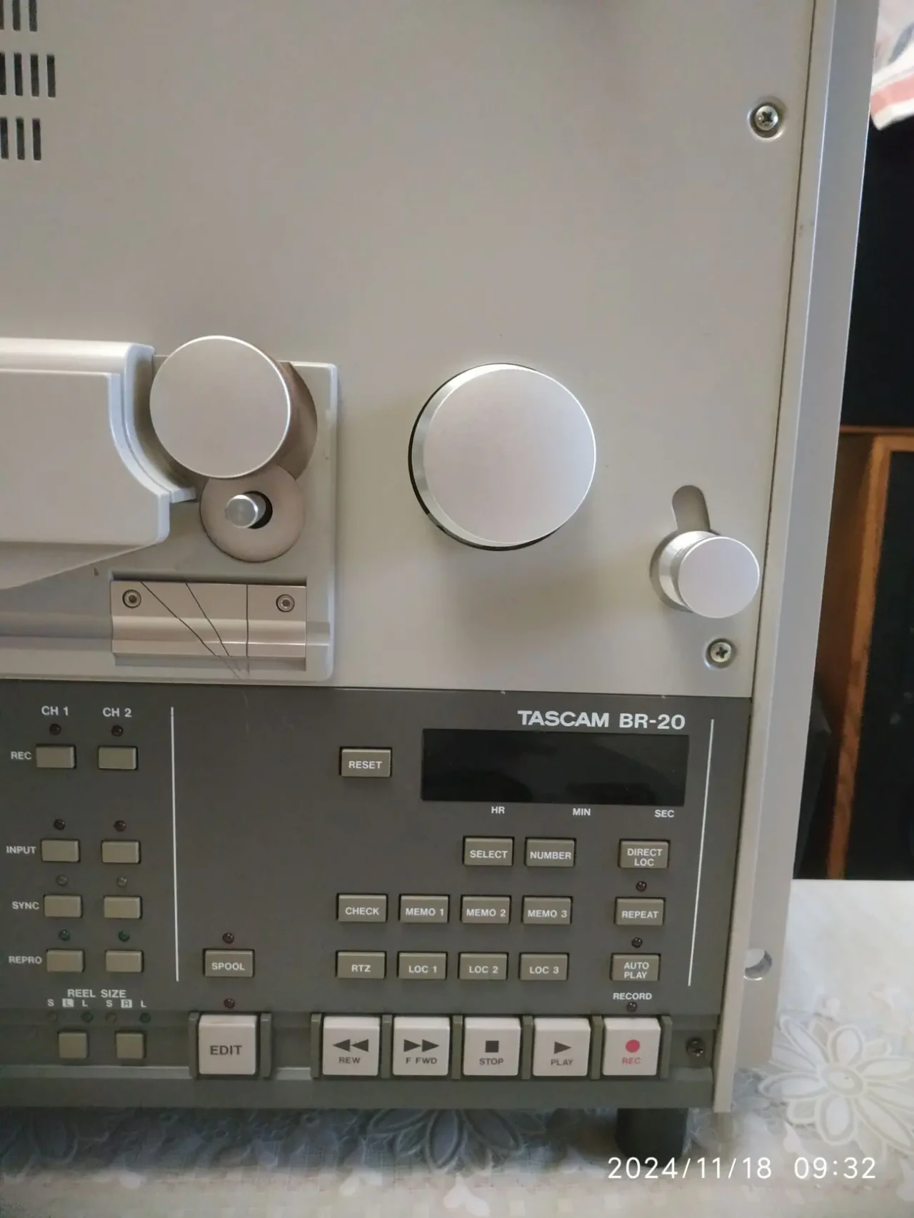Катушечный магнитофон Tascam BR 20 5