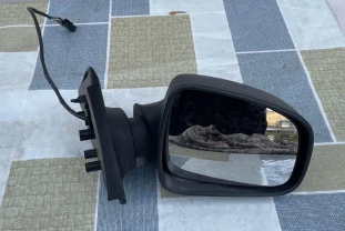 Renault Logan 2 Зерало правое 963017039R