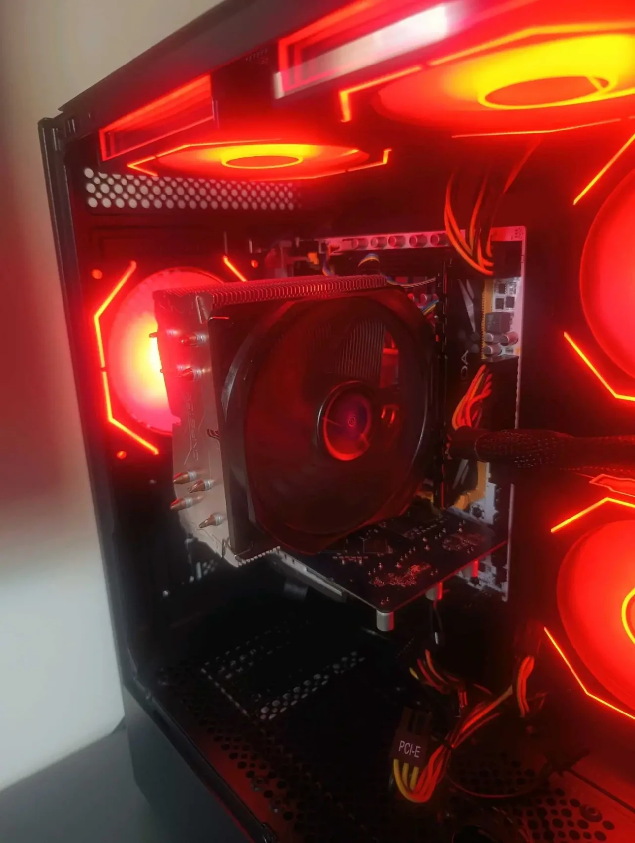 Потужний ПК 14 ядер 28 потоків 7