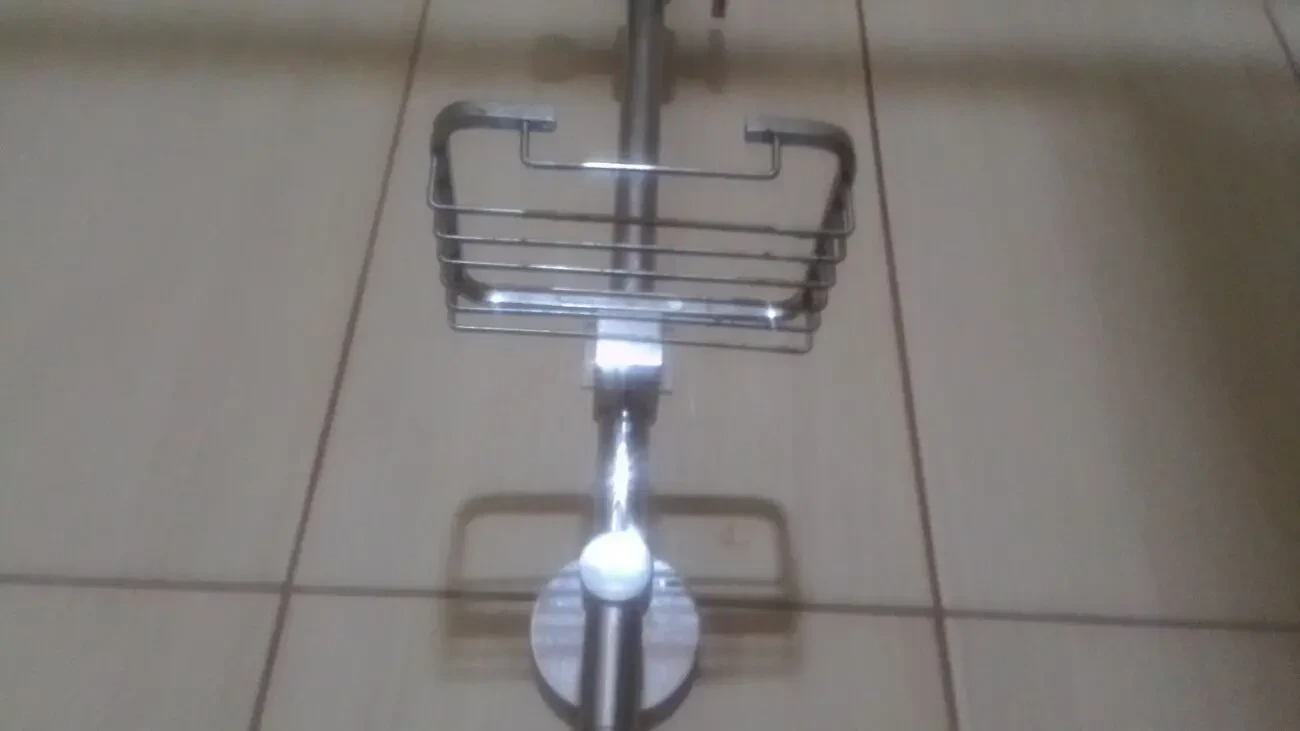 Стойка под душевую лейку 6