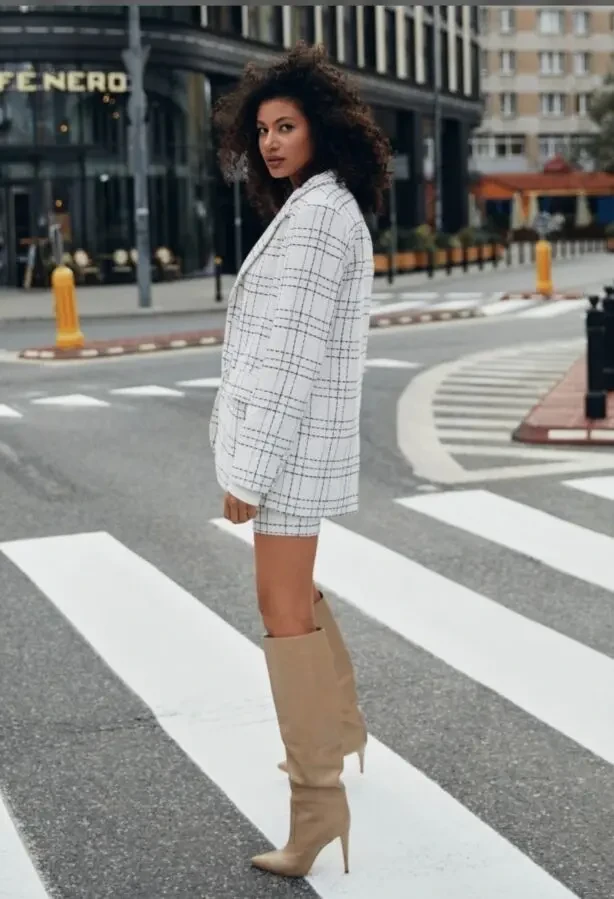 Елегантний костюм-двійка 4