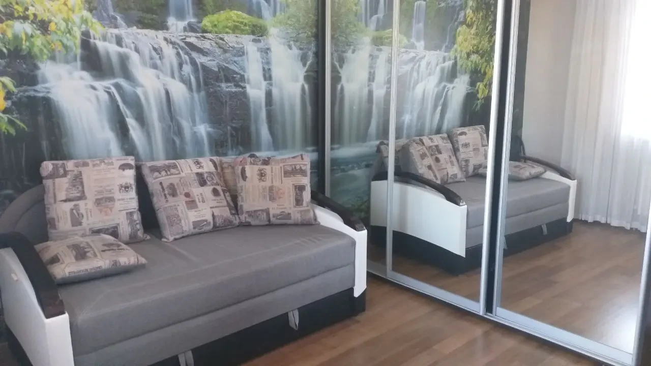 Сдам современную 1 комнатную квартиру на Таирова в новом ЖК Левитана 5