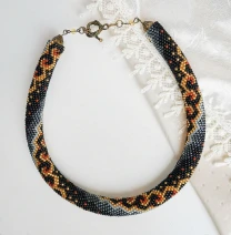 Прикраса із бісеру кольє-джгут Казка