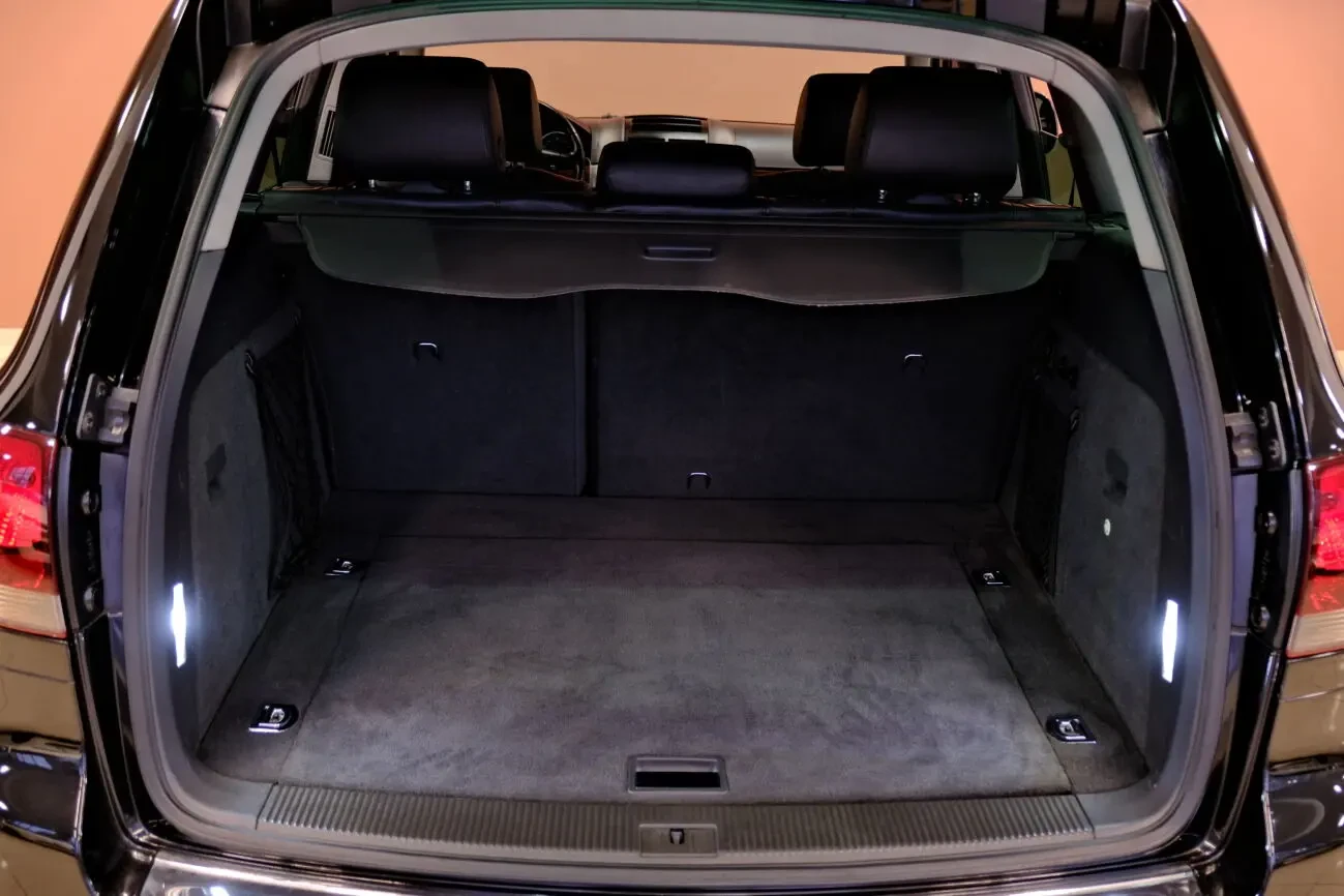 Volkswagen Touareg 9