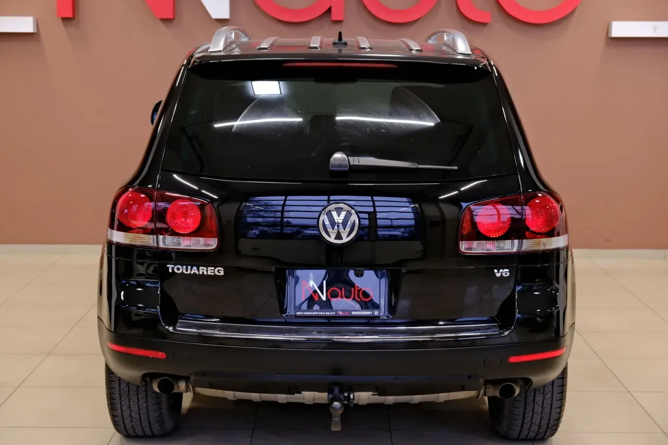 Volkswagen Touareg 6