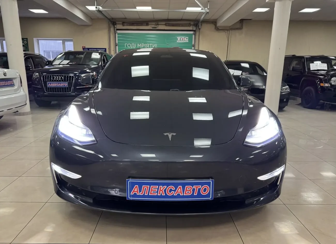 Tesla Model 3 Dual Moto 75kWh АКПП 2018 р.в. (441 к.с.) 2