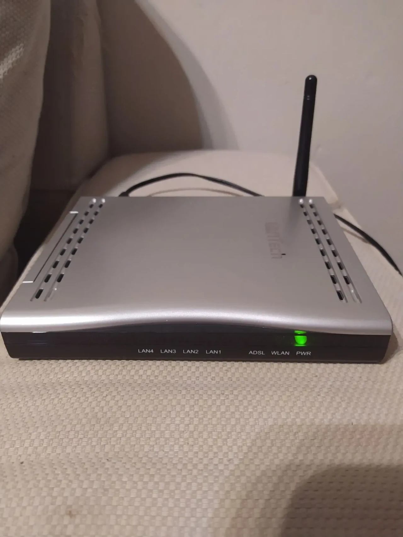 Модем роутер lontech war25tc 2