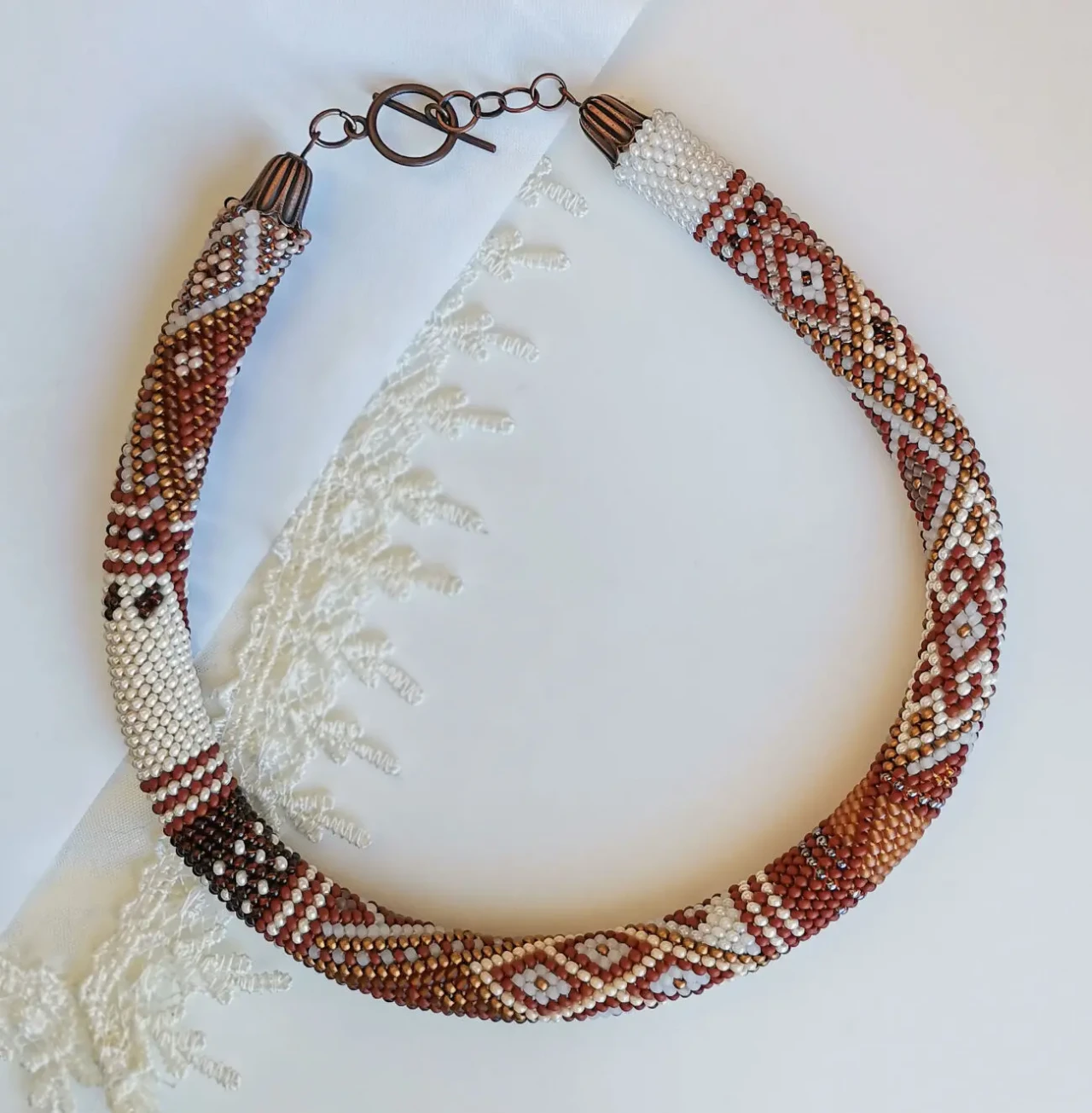 Прикраса із бісеру кольє-джгут Медова стежка
