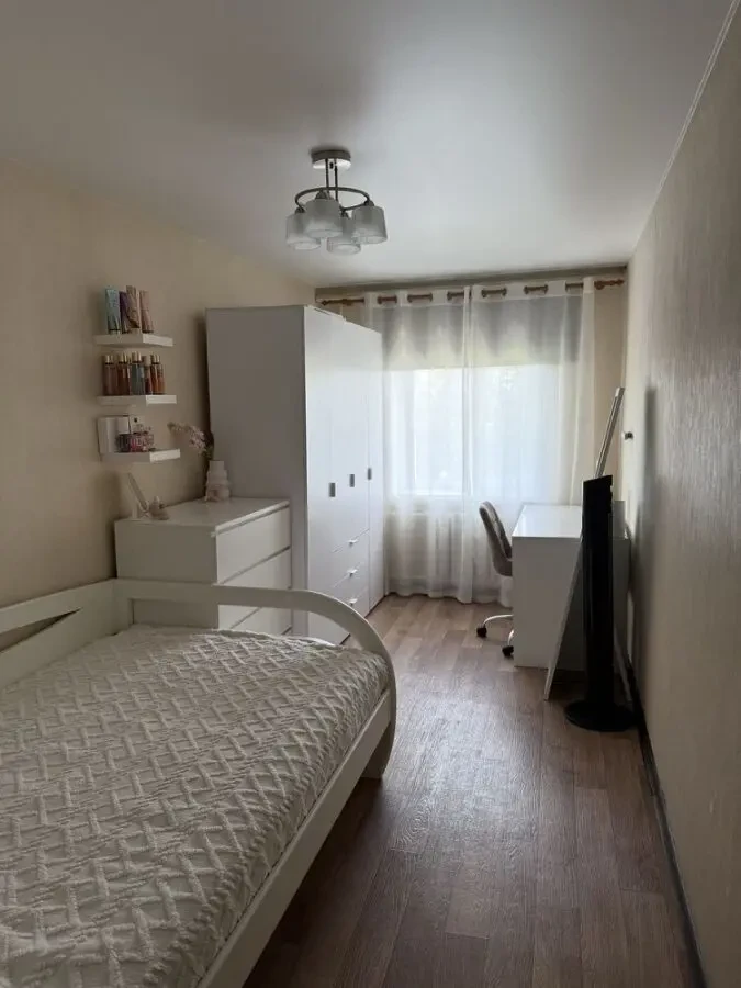 продам 3к.квартиру на Харківських дивізій