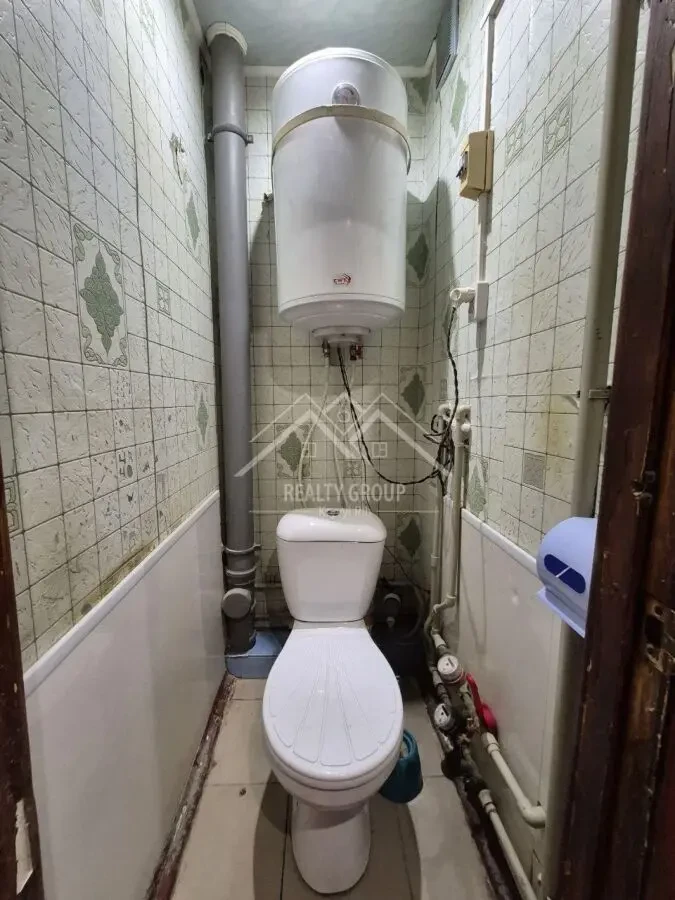 Продаж теплої та просторої 4к квартира у Довгинцівському районі. 8