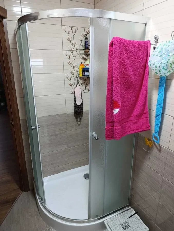 Продам дом с ремонтом в районе ж/м Парус 8