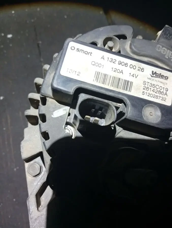 Продам стартер-генератор Smart Valeo A1329060026 2