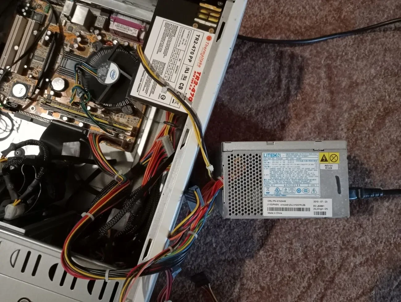 Блоки питания Lenovo Liteon 310W 3