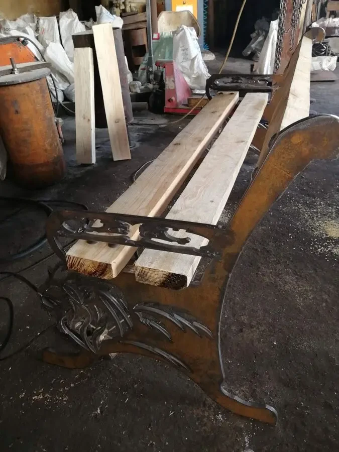 Скамейки декоративные индивидуального изготовления 6