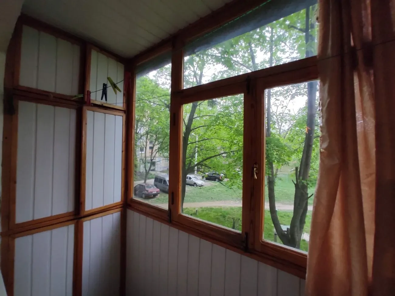 Сдам 1-кв. этаж- 2/5 Просп. Тракторостр/ Валентиновская 6