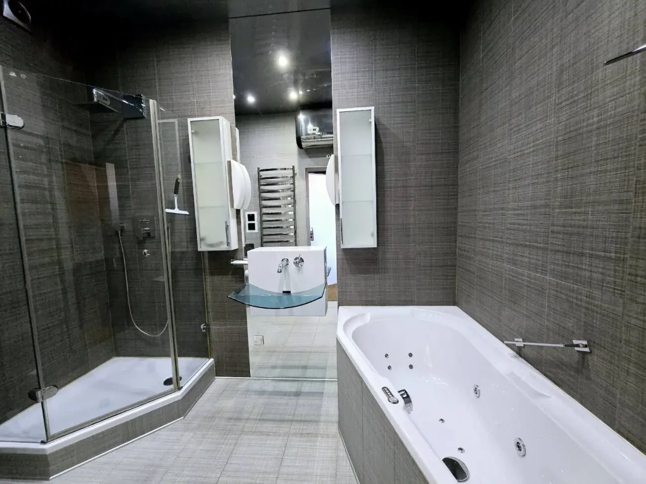 Здам 2 кім/кв Центр Менора Нірінберга 8