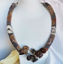 Прикраса із бісеру кольє-джгут Time