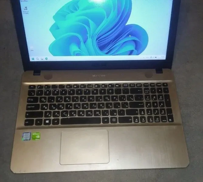 Ноутбук ASUS VivoBook Max X541UV 3