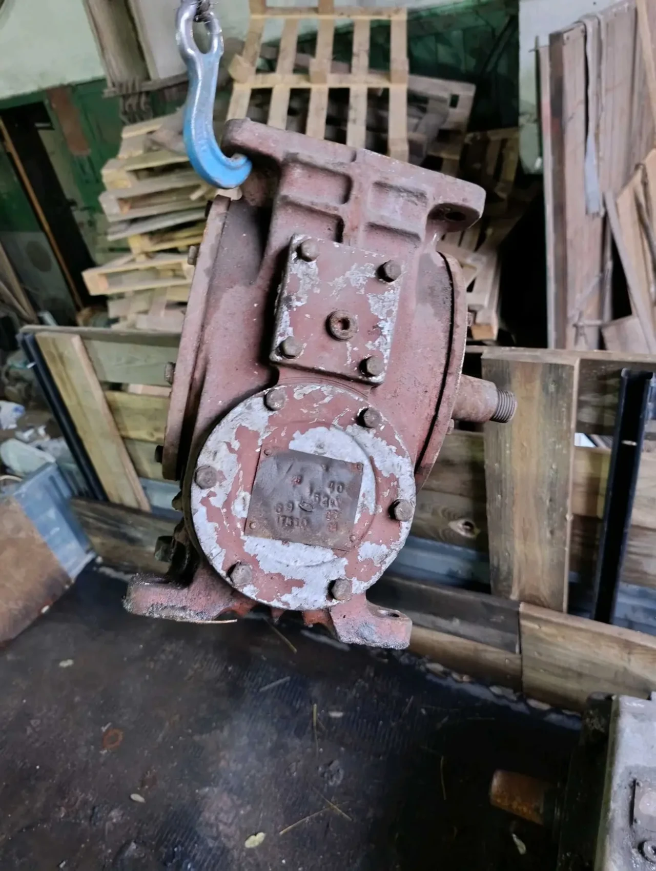 продам редуктор ч 125-40