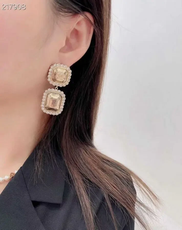 Сережки Chanel 2