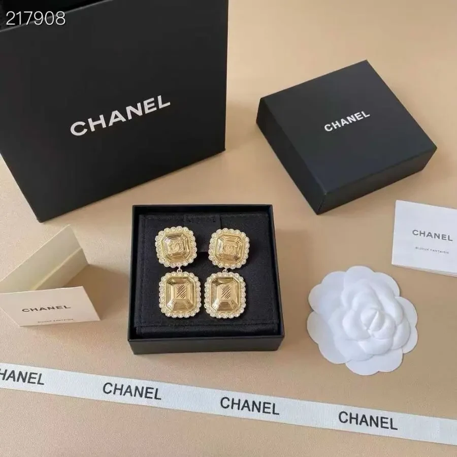 Сережки Chanel