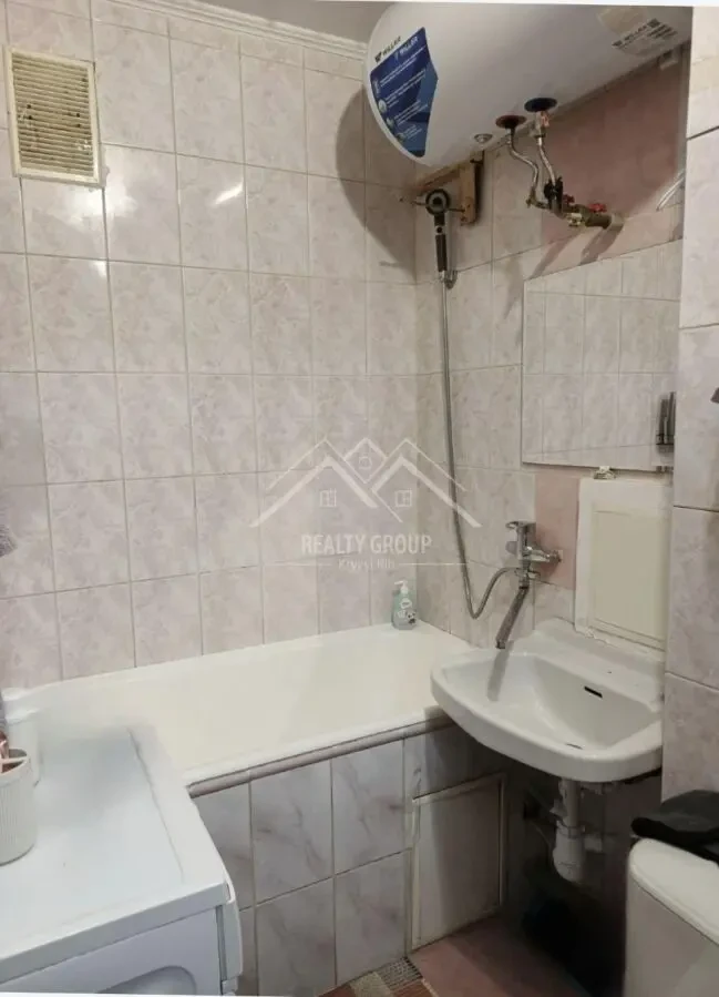 Продаж 3к квартири на Соцмісті 9