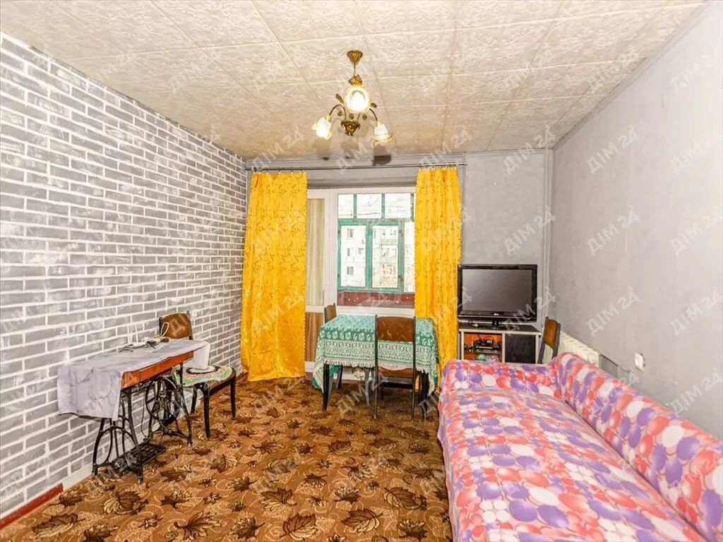 Унікальна однокімнатна квартира на Садах 1 3