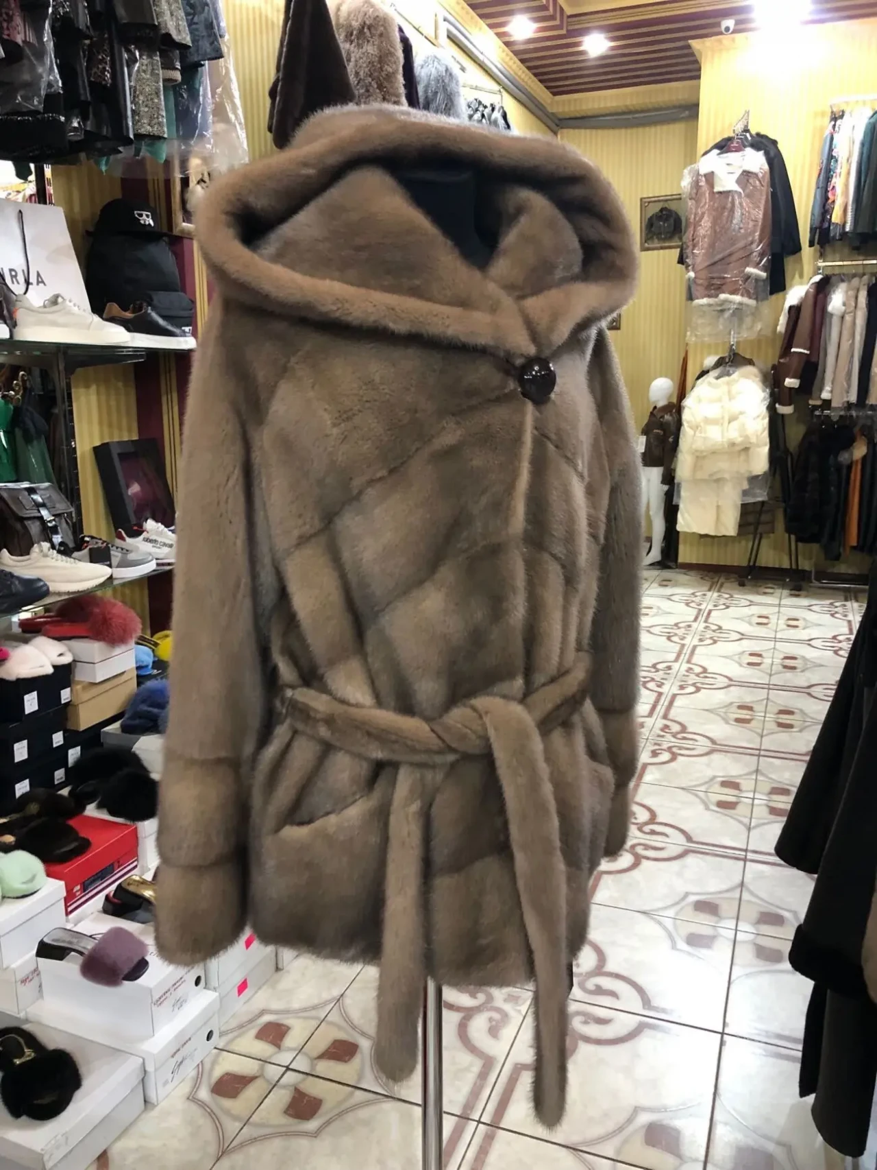 Норкові шуби Греція 2