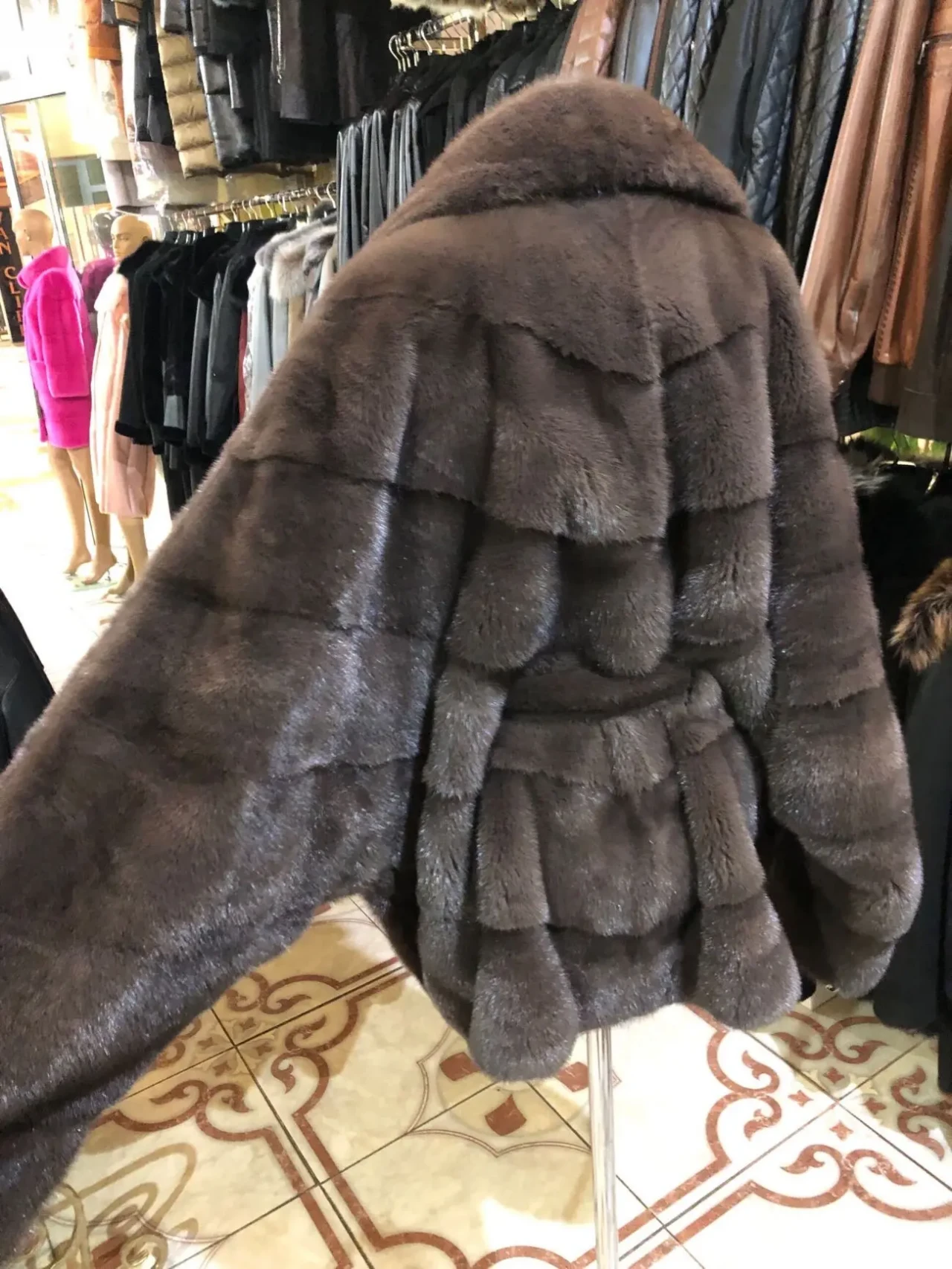 Шуби норові,англійський комір,Грецькі 3