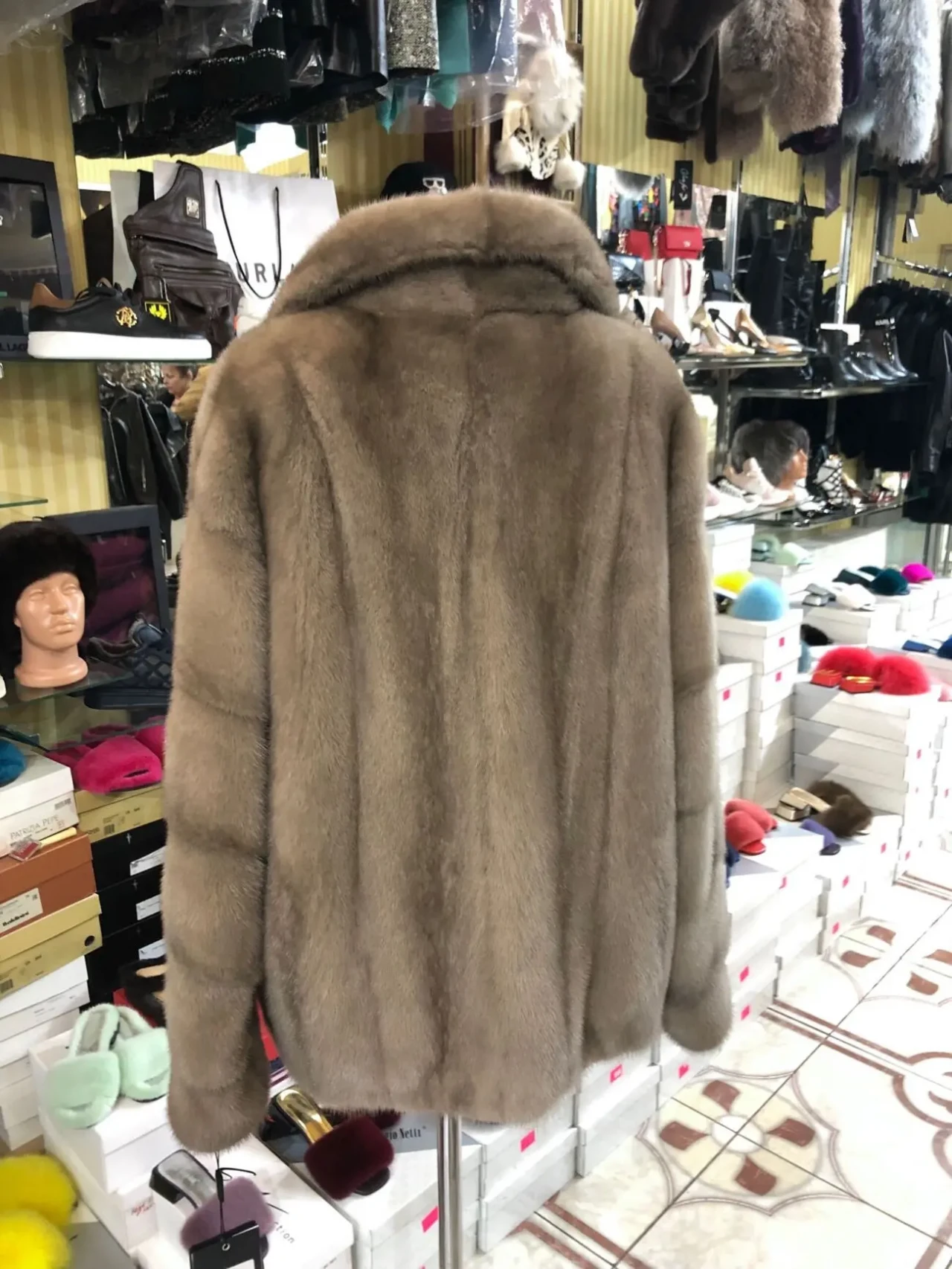 Шуби норкові,сучасний крій,Греція 7