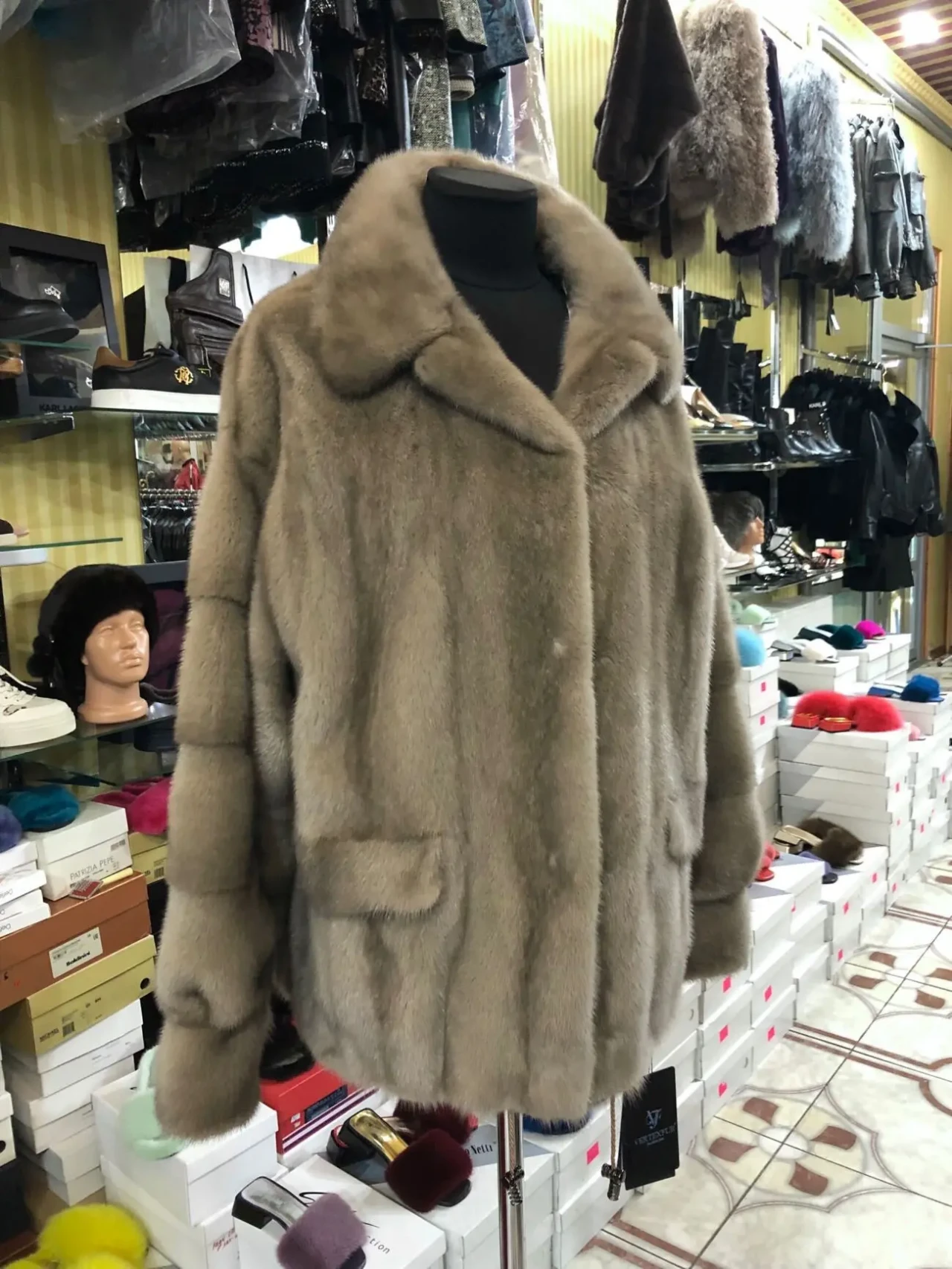 Шуби норкові,сучасний крій,Греція 5