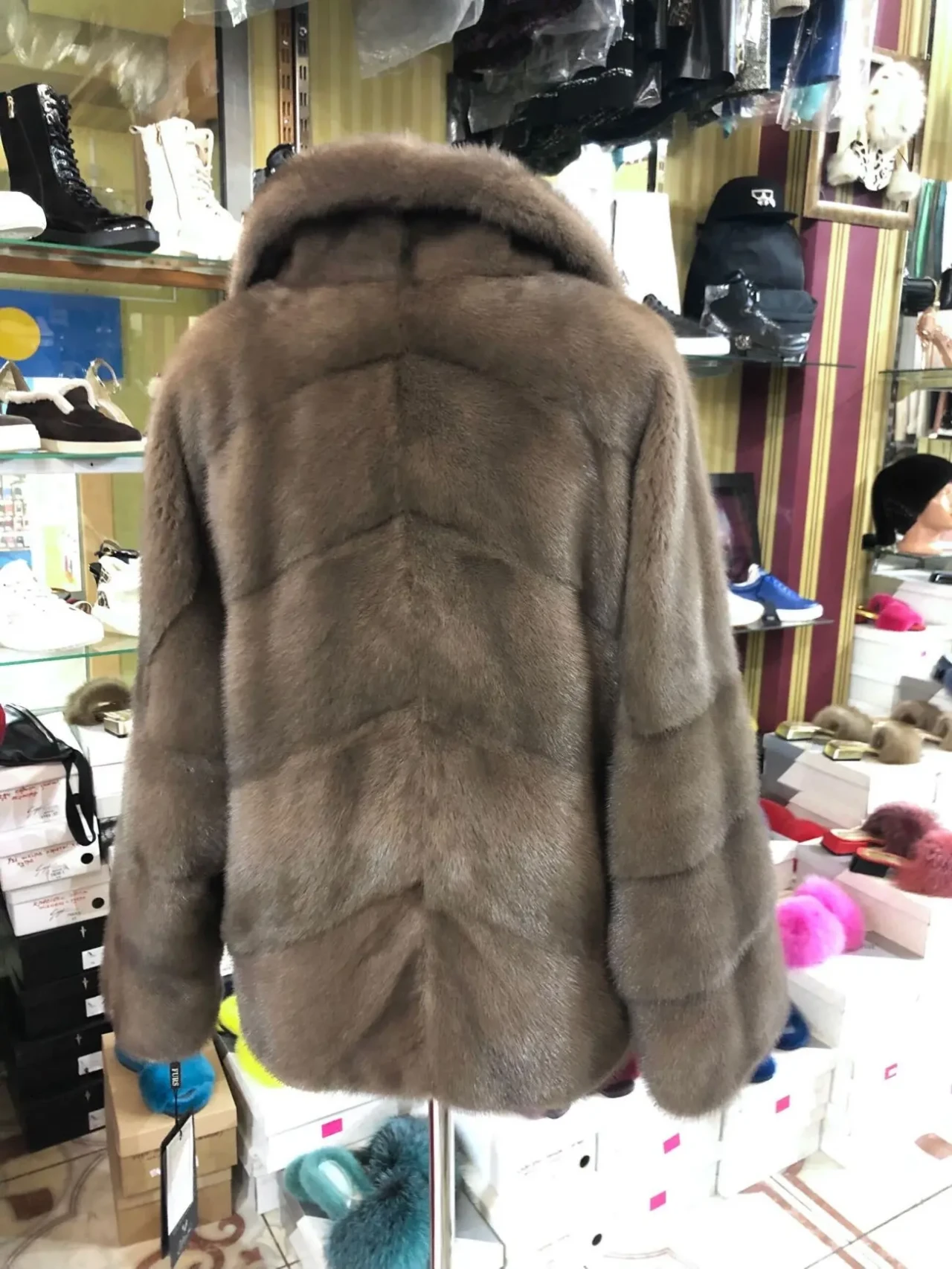 Шуби норкові,сучасний крій,Греція 3